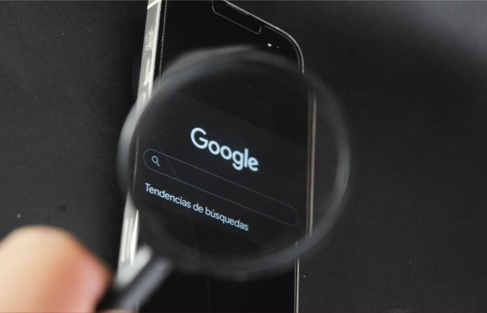 La UE multa a Google con 2,400 millones de euros por prácticas anticompetitivas